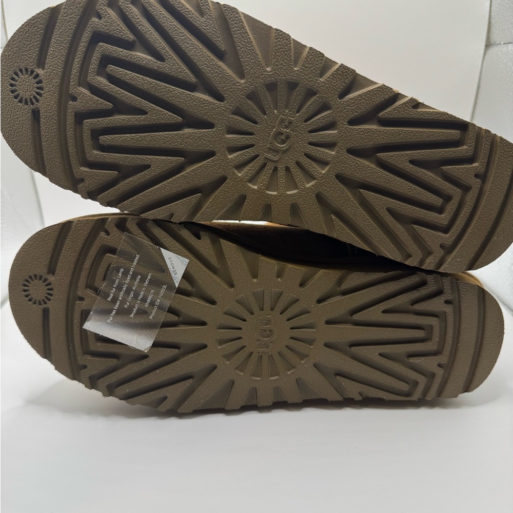 NIB UGG Classic Mini II Boots Chestnut Size 7 - Picture 5 of 7